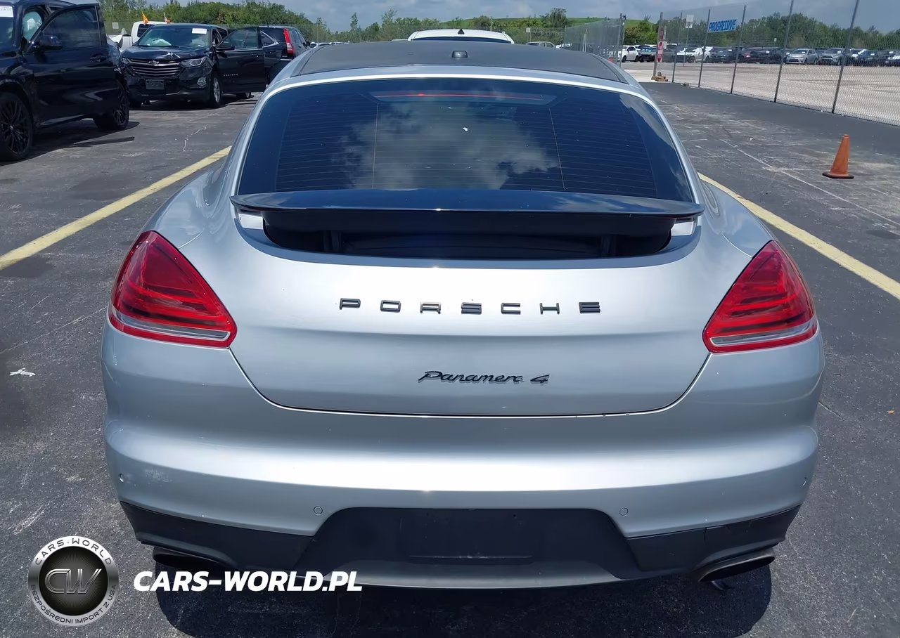2016 Porsche Panamera 4 VIN:WP0AA2A75GL001128 - 17