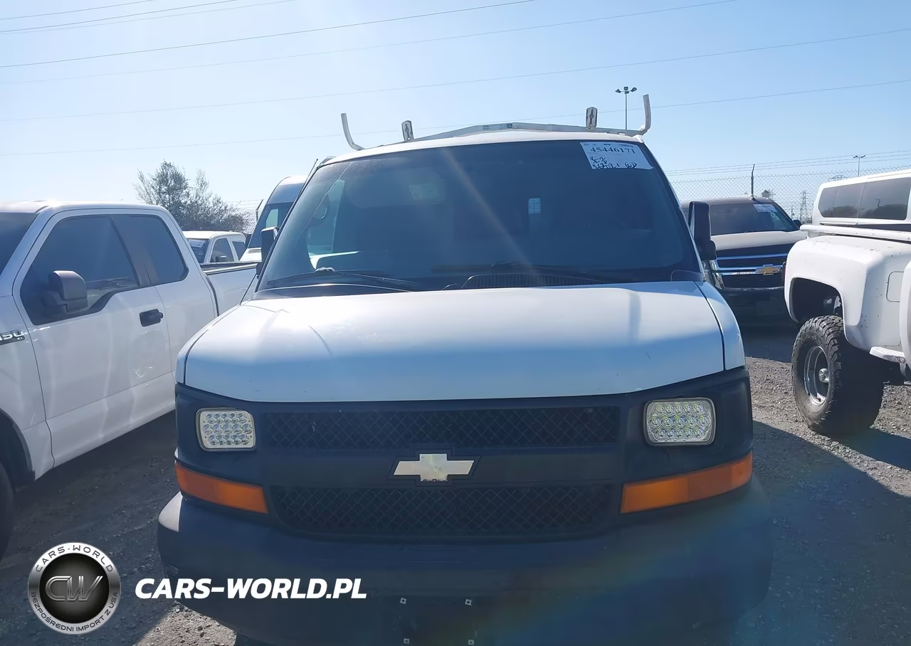 2004 Chevrolet Express VIN:1GCFG15X441106579 - 11