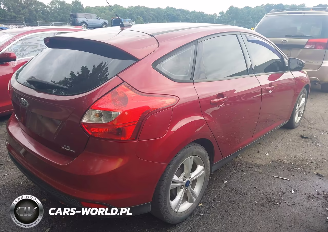 2013 Ford Focus Se VIN:1FADP3K21DL155356 - 4