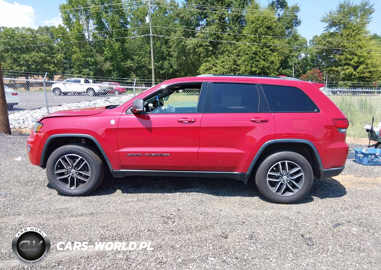 2018 Jeep Grand Cherokee Trailhawk 4X4 VIN:1C4RJFLG9JC406357 - 15