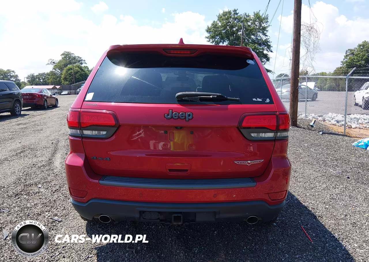 2018 Jeep Grand Cherokee Trailhawk 4X4 VIN:1C4RJFLG9JC406357 - 17