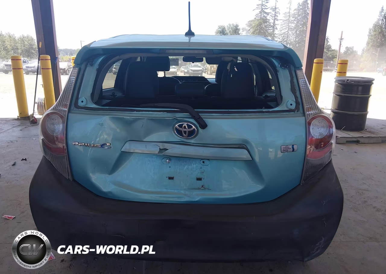 2014 Toyota Prius C Four VIN:JTDKDTB32E1066993 - 16
