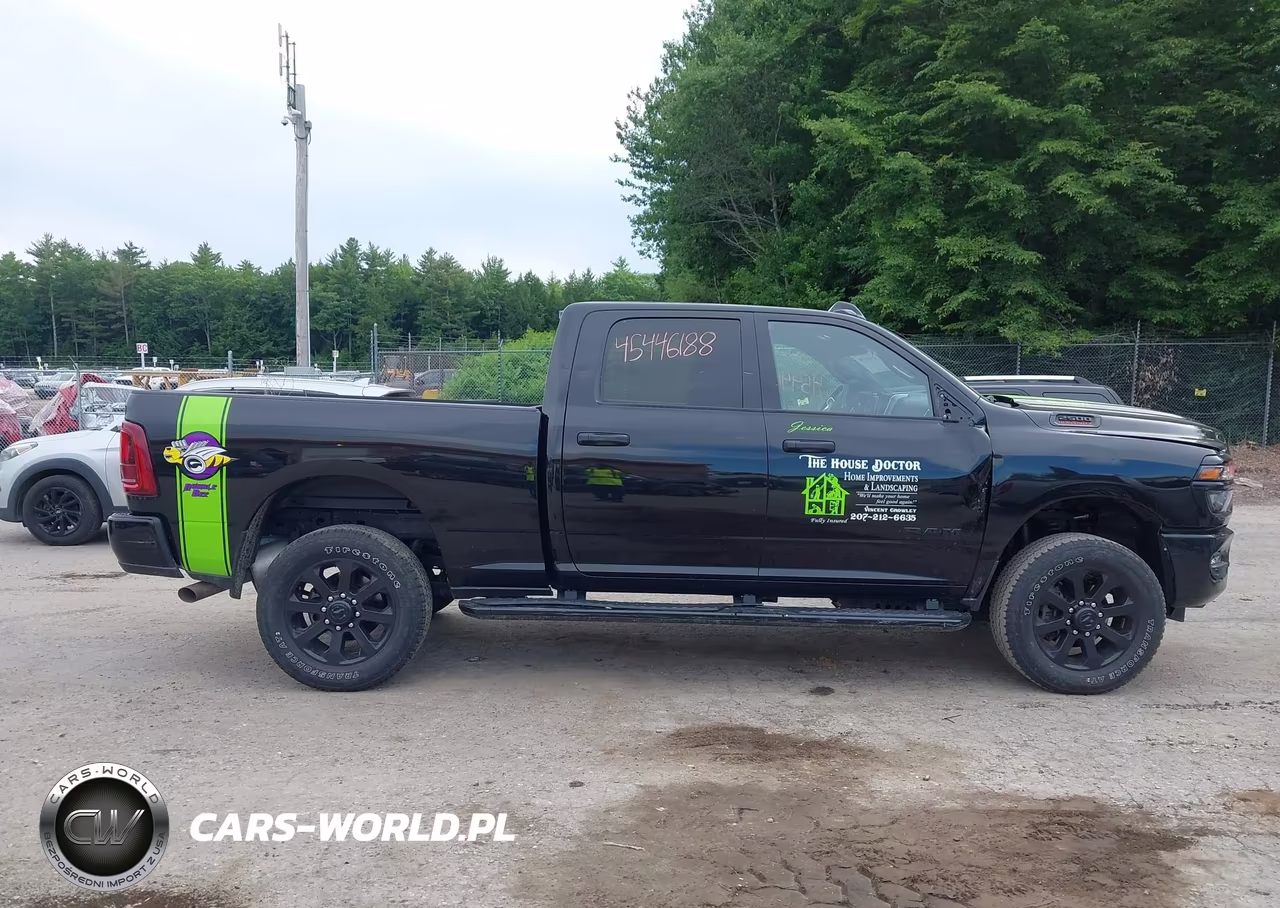 2025 Ram 2500 Big Horn 4X4 6'4 Box VIN:3C6UR5DJ8SG523392 - 13