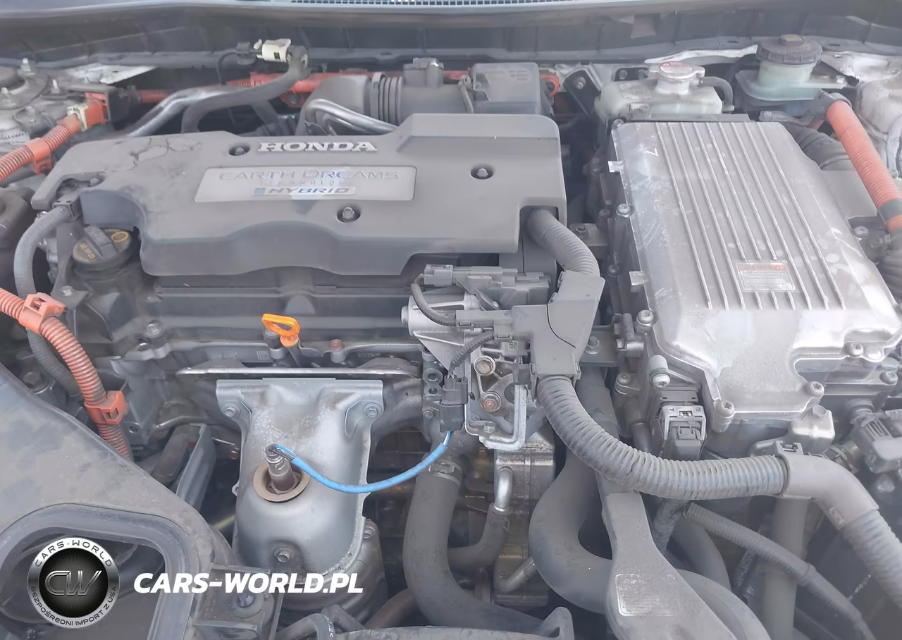 2015 Honda Accord Hybrid Touring VIN:1HGCR6F70FA012485 - 10