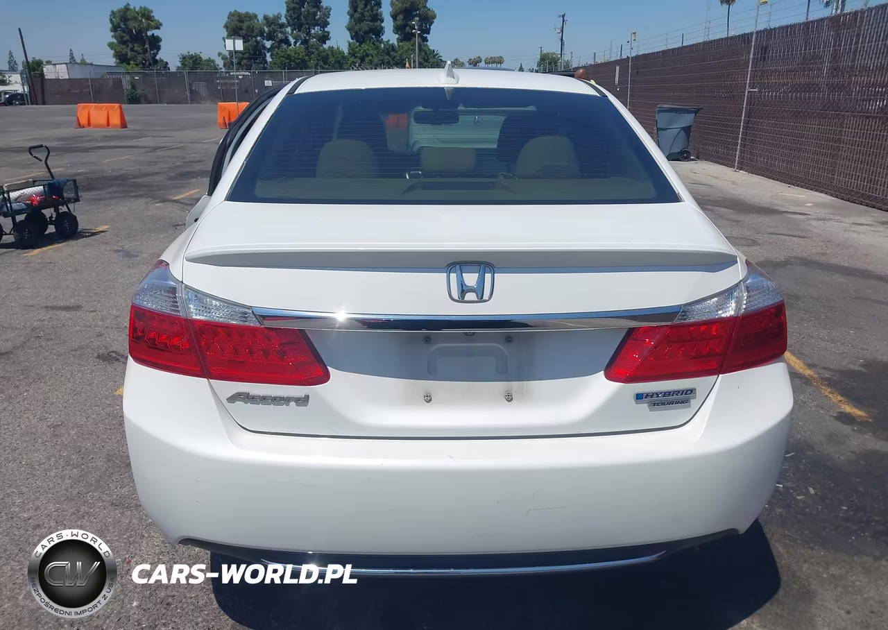 2015 Honda Accord Hybrid Touring VIN:1HGCR6F70FA012485 - 16