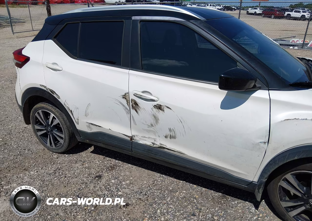 2019 Nissan Kicks Sv VIN:3N1CP5CU6KL566435 - 12