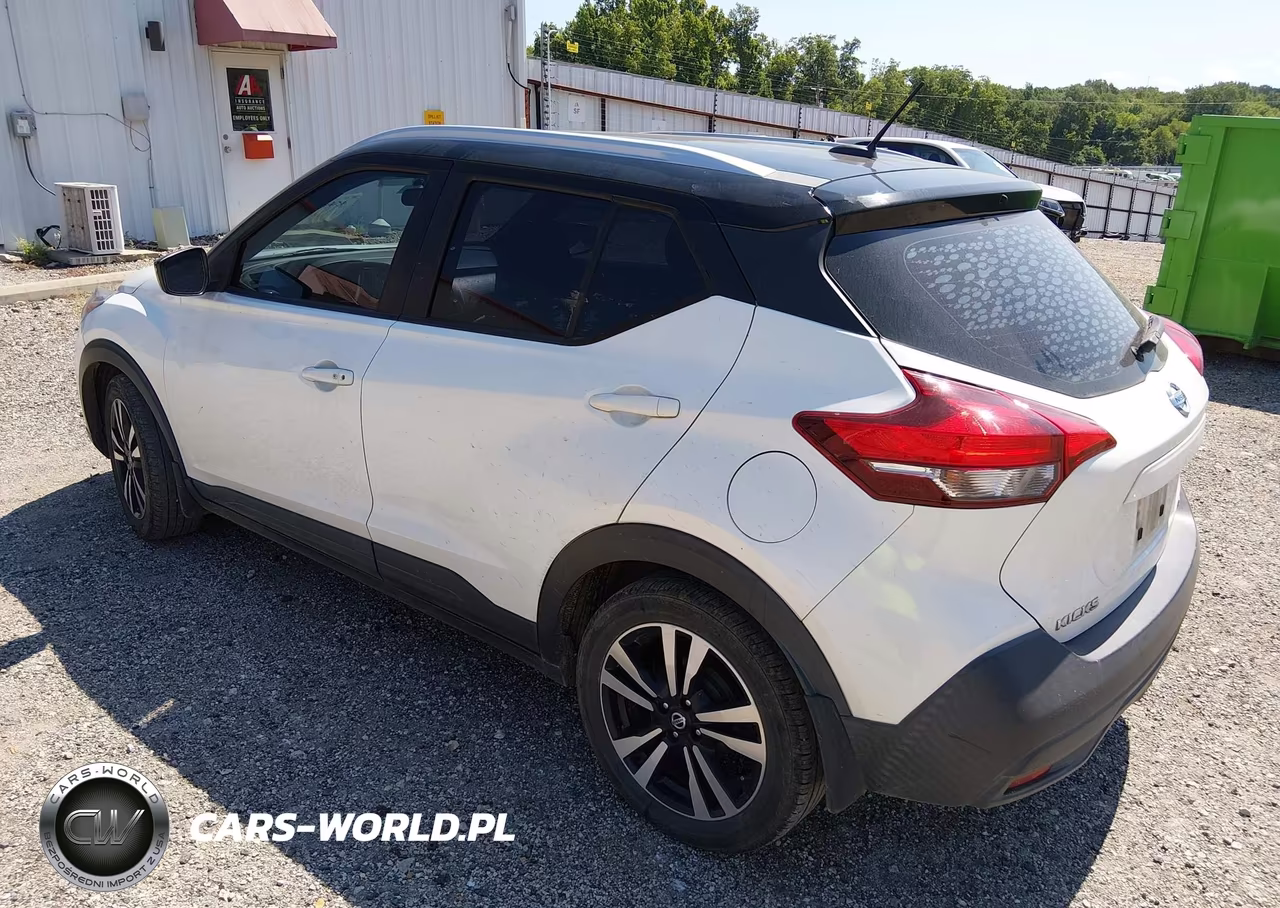 2019 Nissan Kicks Sv VIN:3N1CP5CU6KL566435 - 3