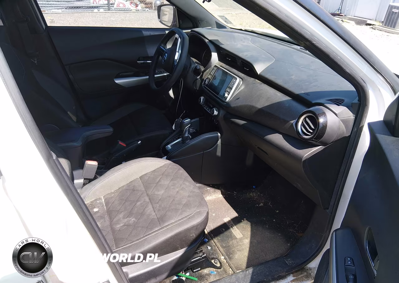 2019 Nissan Kicks Sv VIN:3N1CP5CU6KL566435 - 5