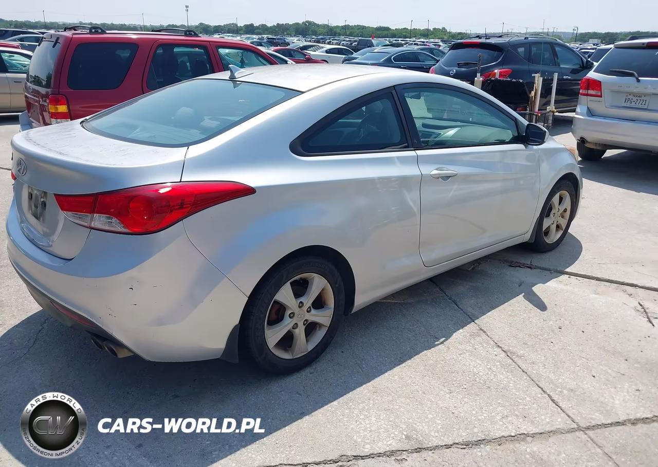 2013 Hyundai Elantra Gs VIN:KMHDH6AE4DU018518 - 4