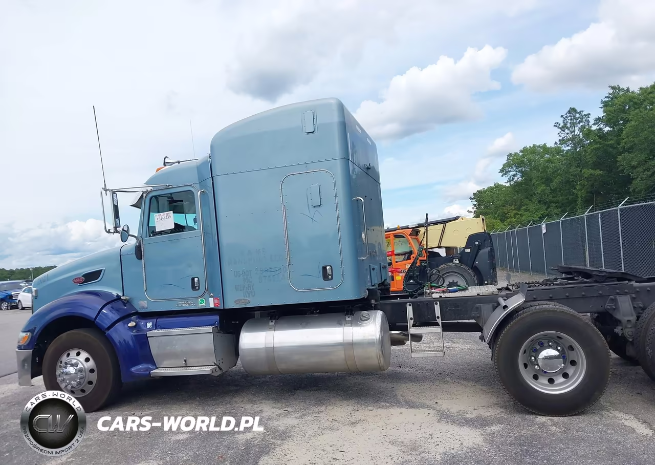 2009 Peterbilt 386 VIN:1XPHD49X59D790401 - 14