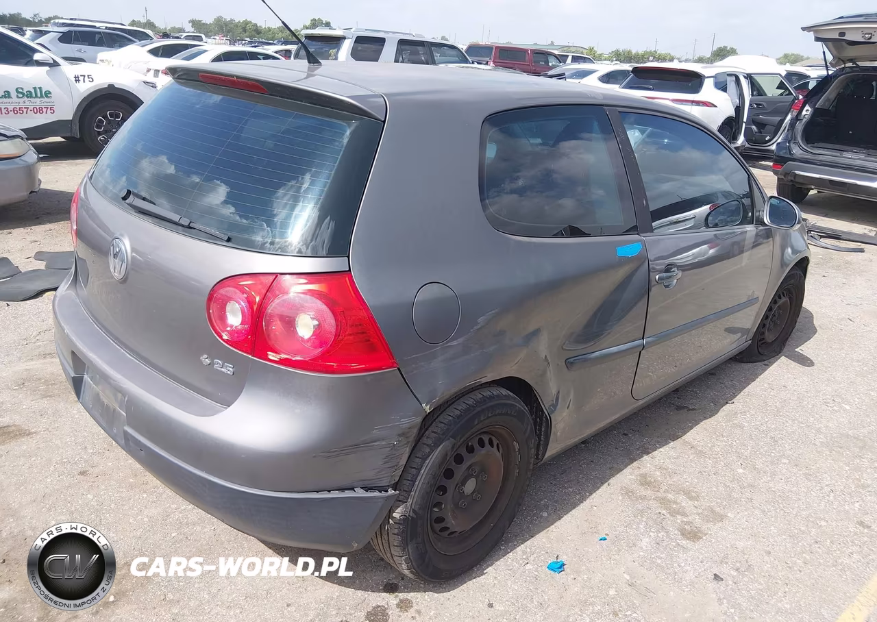 2008 Volkswagen Rabbit S VIN:WVWAA71K38W199919 - 4