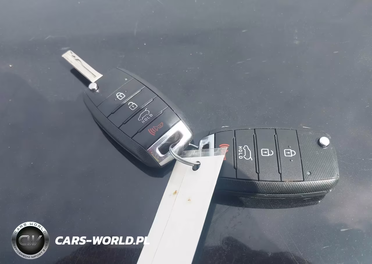 2018 Kia Soul + VIN:KNDJP3A52J7581893 - 11