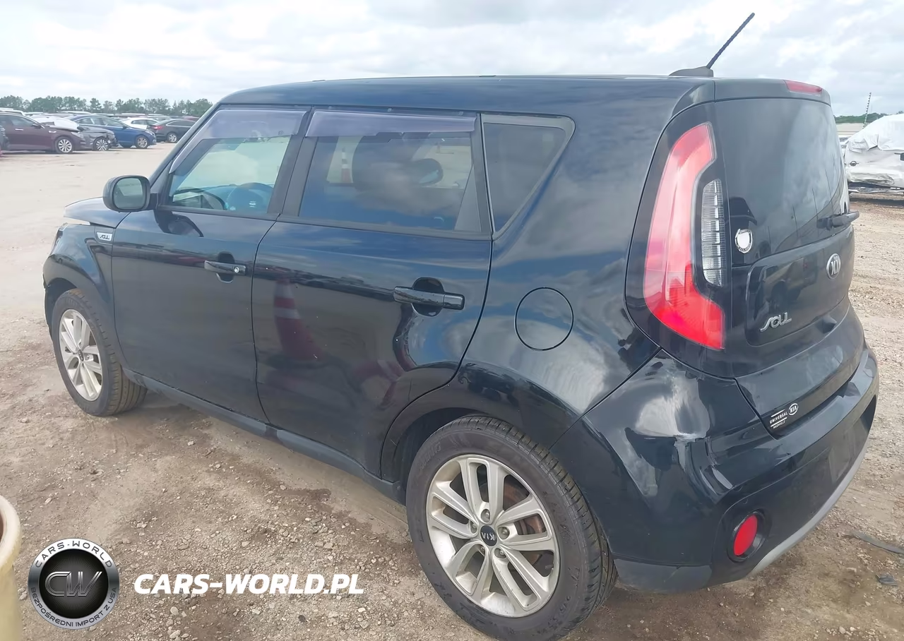 2018 Kia Soul + VIN:KNDJP3A52J7581893 - 3