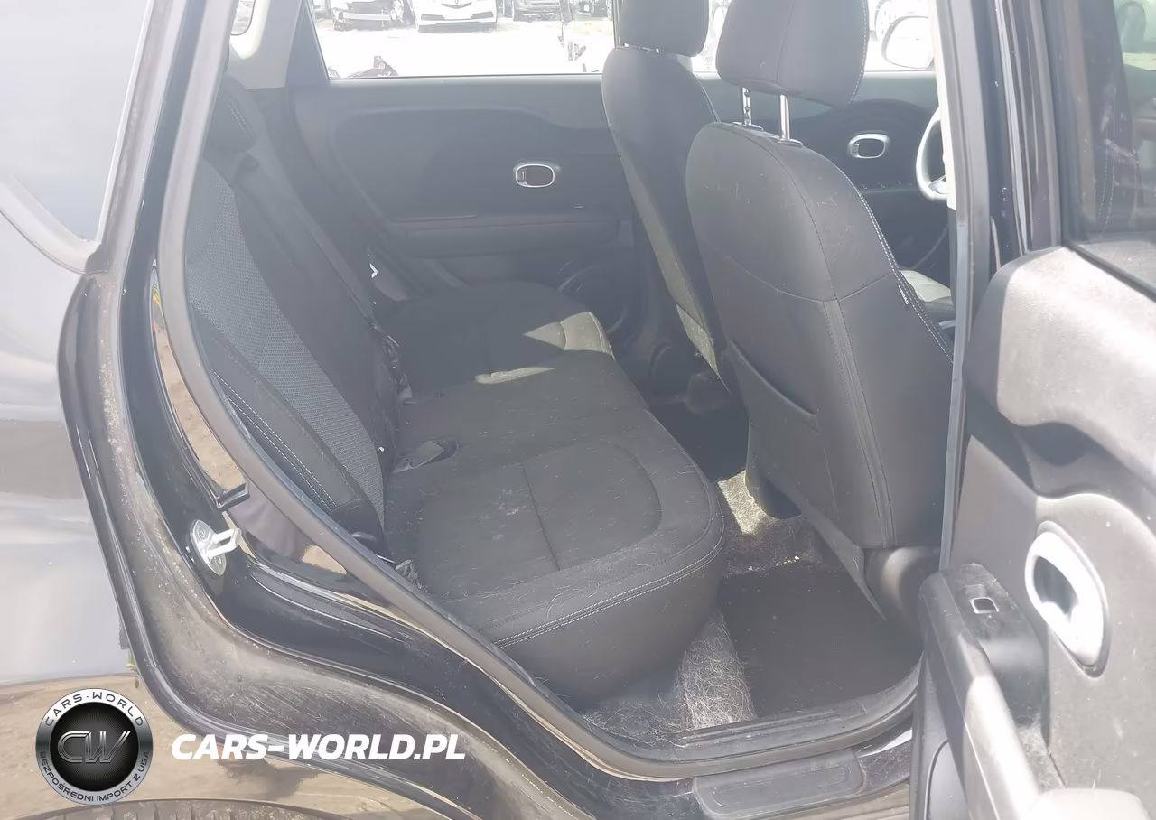 2018 Kia Soul + VIN:KNDJP3A52J7581893 - 8