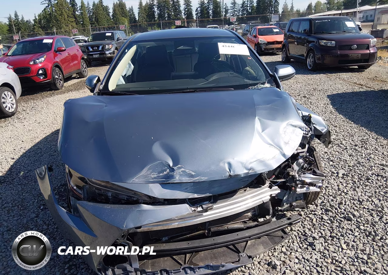 2026 Toyota Corolla Le VIN:JTDB4MEE0T3033964 - 13
