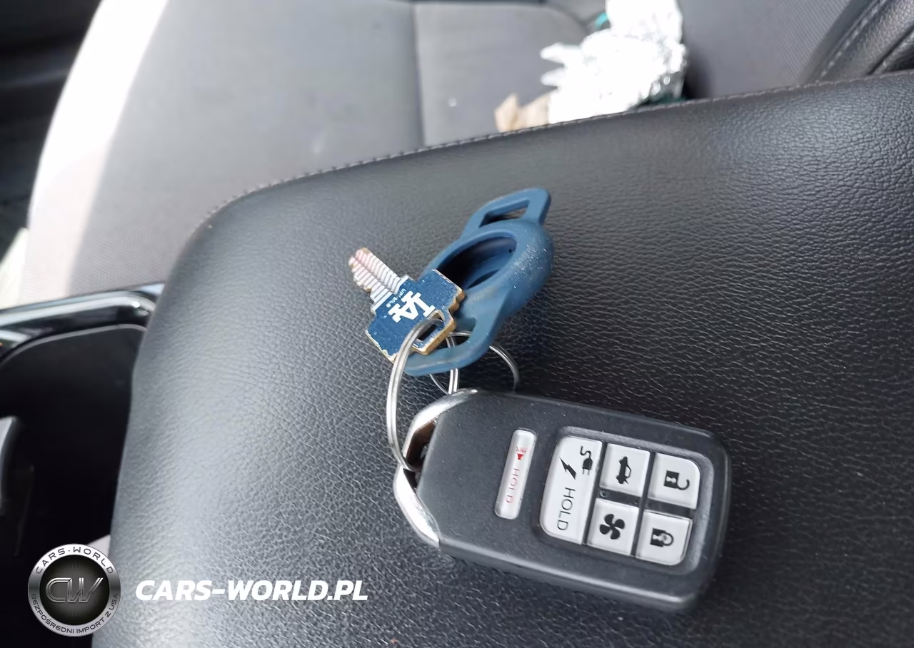 2018 Honda Clarity Plug-In Hybrid VIN:JHMZC5F11JC023801 - 11