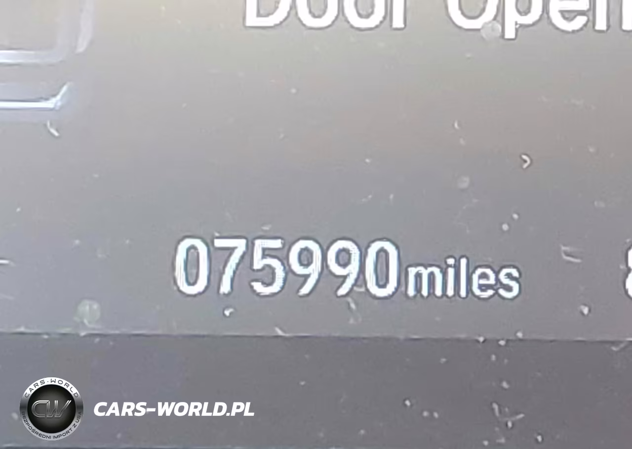 2018 Honda Clarity Plug-In Hybrid VIN:JHMZC5F11JC023801 - 15