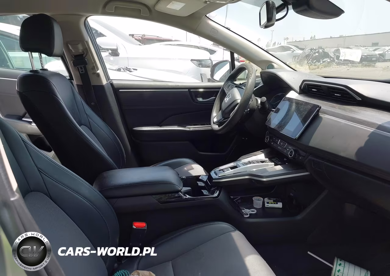 2018 Honda Clarity Plug-In Hybrid VIN:JHMZC5F11JC023801 - 5