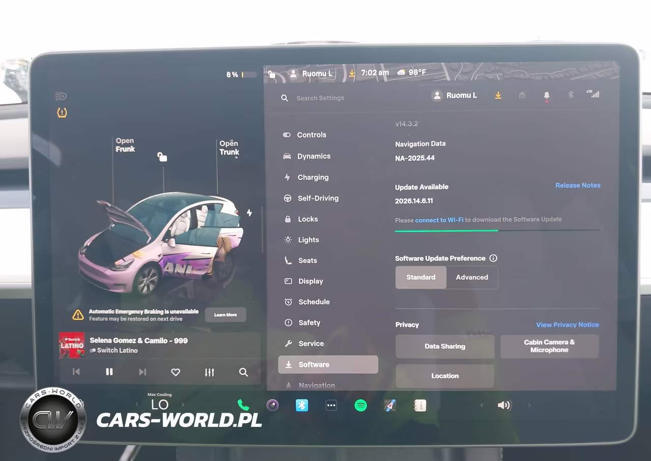 2024 Tesla Model Y Long Range Dual Motor All-Wheel Drive VIN:7SAYGAEE1RF030828 - 19