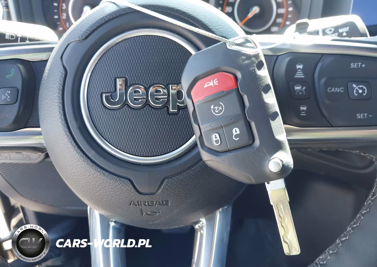 2025 Jeep Wrangler 4-Door Sahara 4X4 VIN:1C4PJXEN3SW656721 - 11
