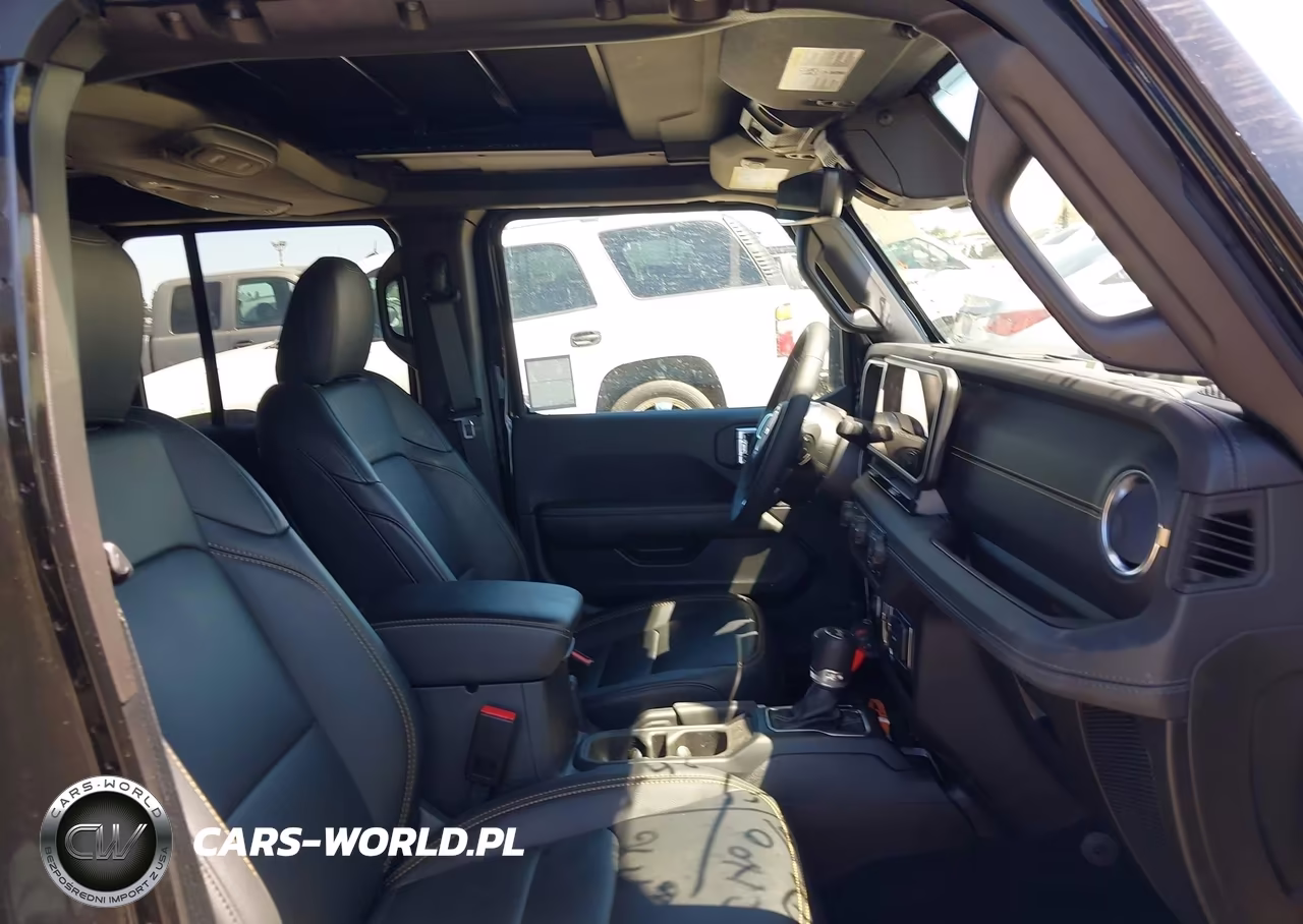 2025 Jeep Wrangler 4-Door Sahara 4X4 VIN:1C4PJXEN3SW656721 - 5