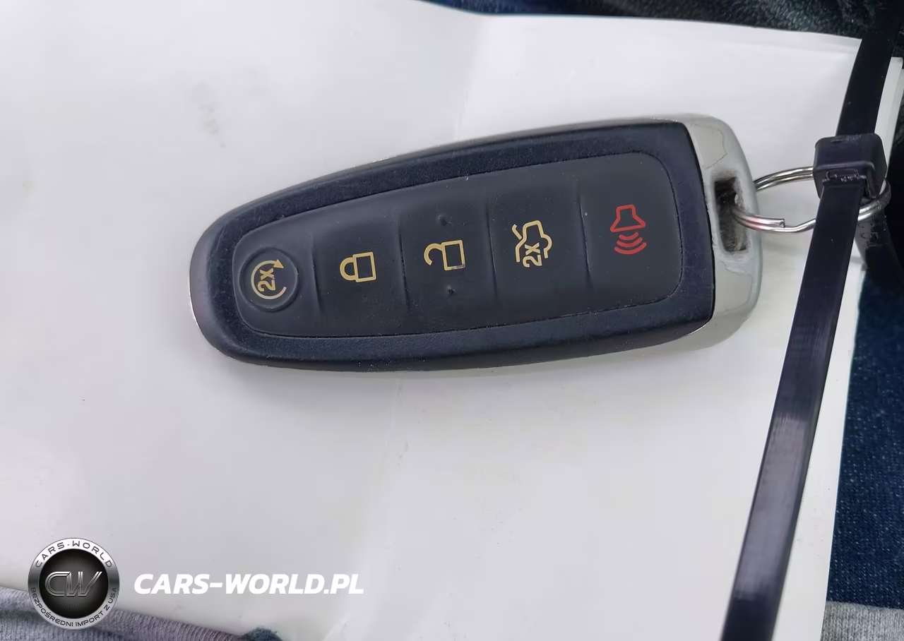 2014 Ford Focus Titanium VIN:1FADP3J28EL117593 - 11