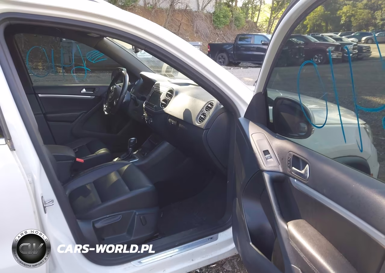 2016 Volkswagen Tiguan R-Line VIN:WVGAV7AX1GW557187 - 5
