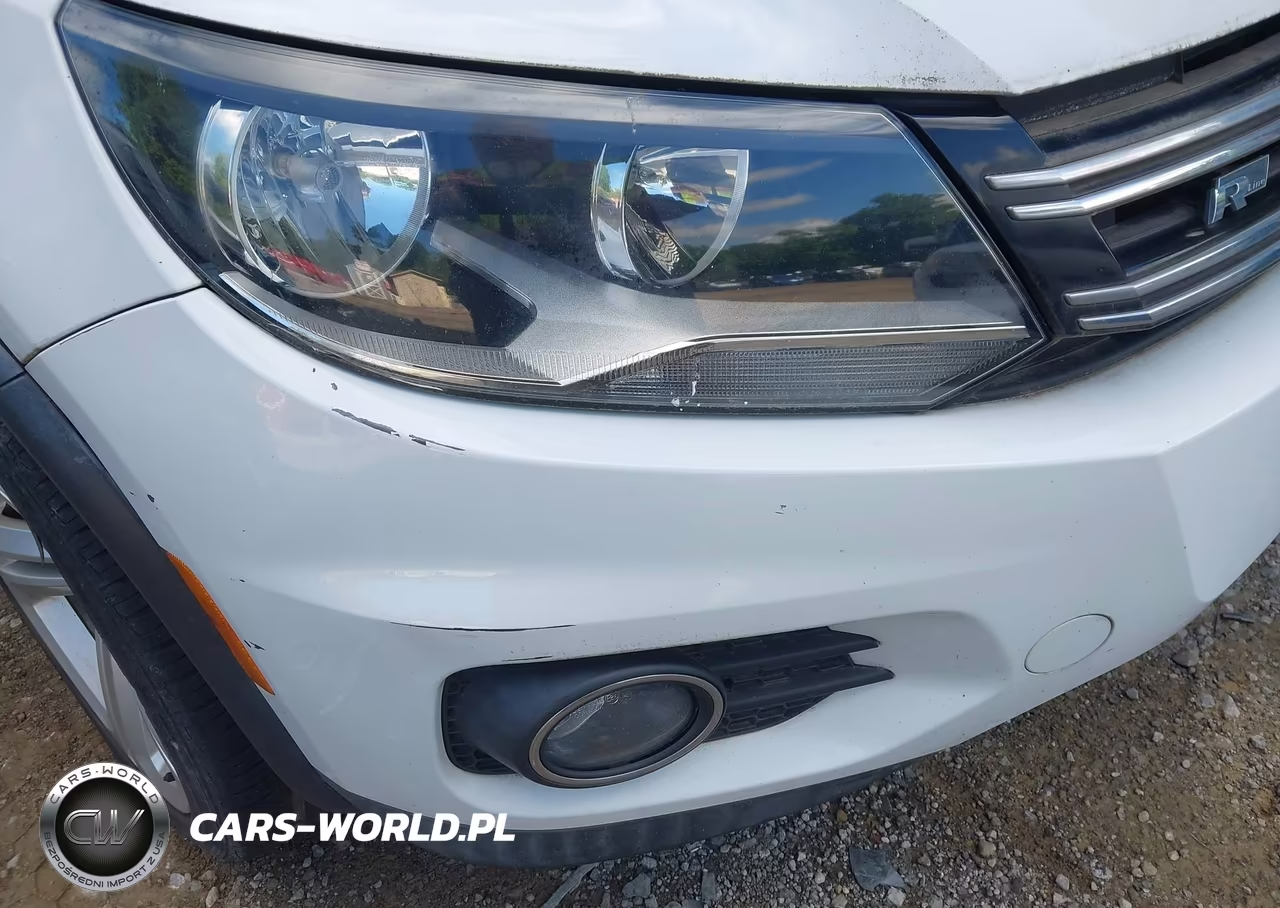 2016 Volkswagen Tiguan R-Line VIN:WVGAV7AX1GW557187 - 6