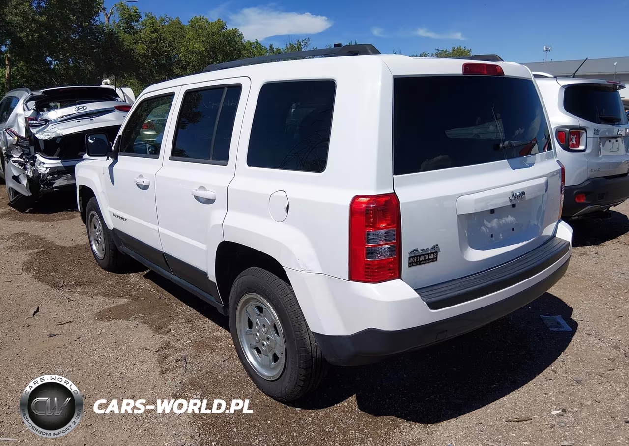 2014 Jeep Patriot Sport VIN:1C4NJRBB3ED598185 - 3