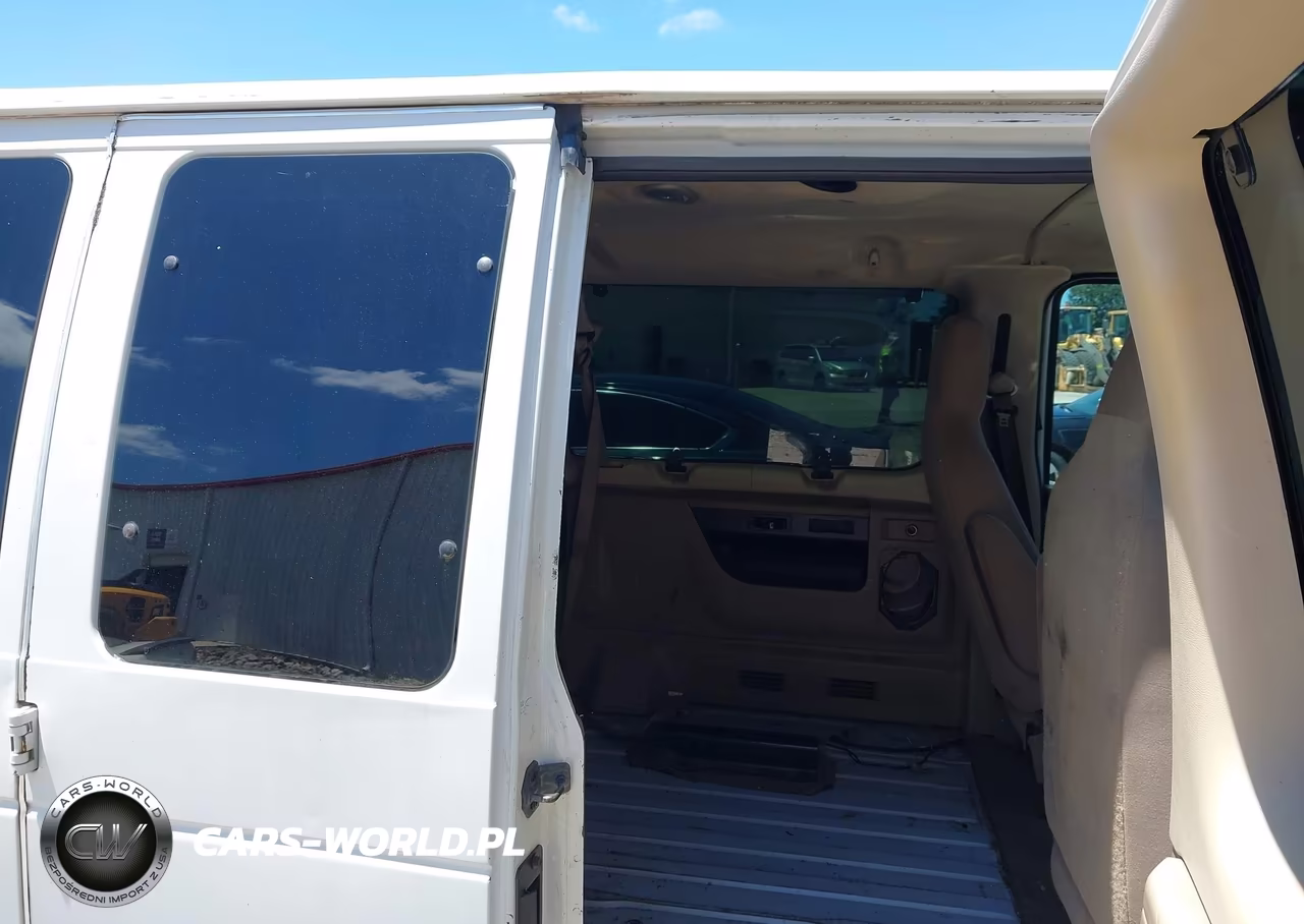 2011 Ford E-350 Super Duty Xl-Xlt VIN:1FBNE3BLXBDA64594 - 8