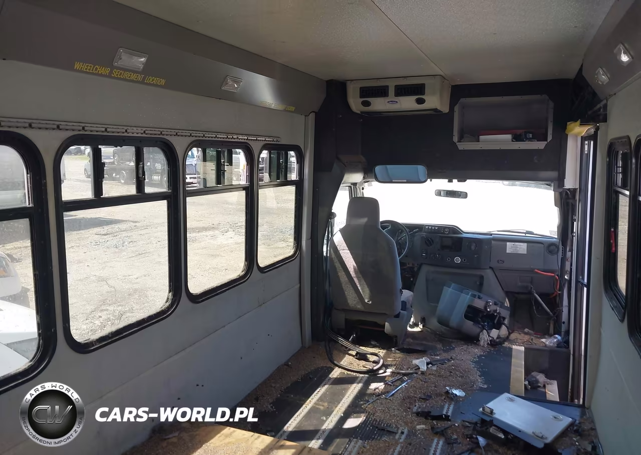 2010 Ford E-350 Cutaway VIN:1FDEE3FLXADA72369 - 6