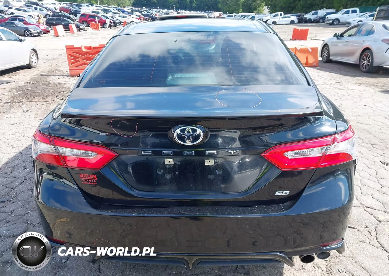 2018 Toyota Camry Se VIN:4T1B11HK8JU016213 - 16
