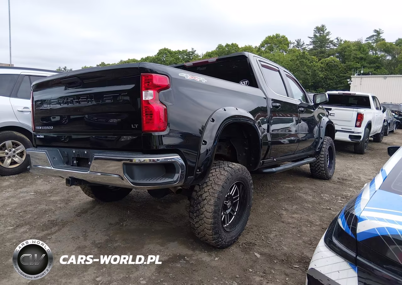 2020 Chevrolet Silverado 1500 VIN:1GCUYDED4LZ133924 - 4