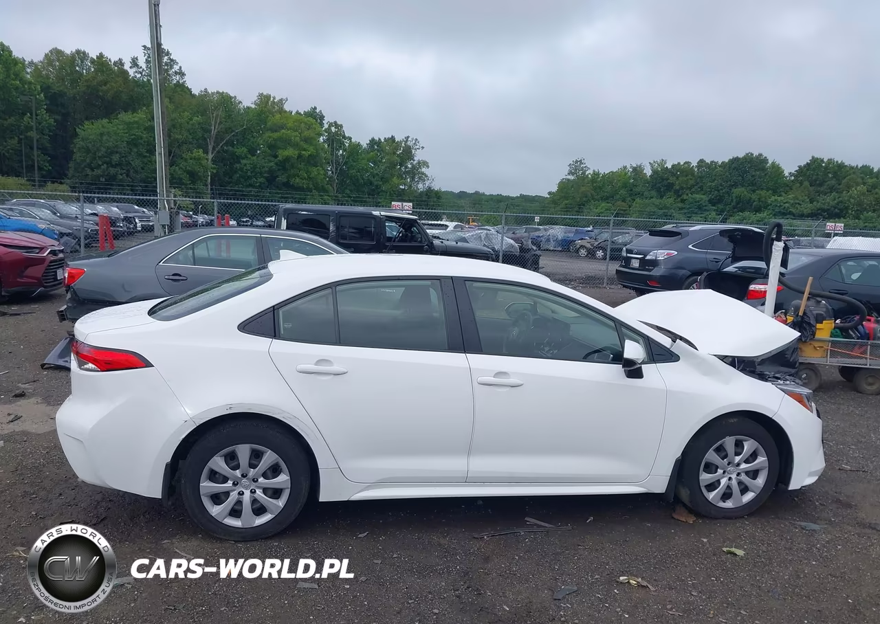 2022 Toyota Corolla Le VIN:JTDEPMAE7N3028161 - 13