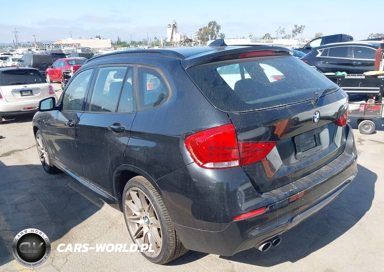 2013 BMW X1 xDrive28I VIN:WBAVL1C55DVR89655 - 3