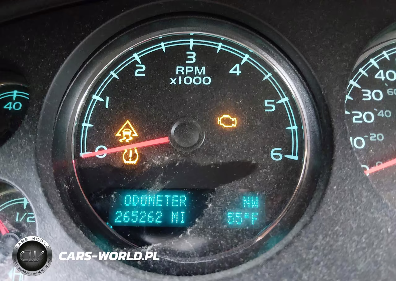 2011 Chevrolet Tahoe Ltz VIN:1GNSKCE0XBR265222 - 15