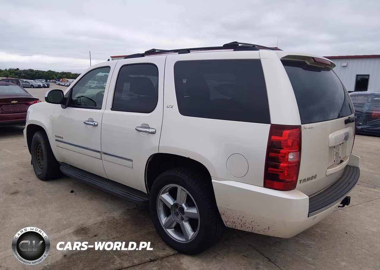 2011 Chevrolet Tahoe Ltz VIN:1GNSKCE0XBR265222 - 3