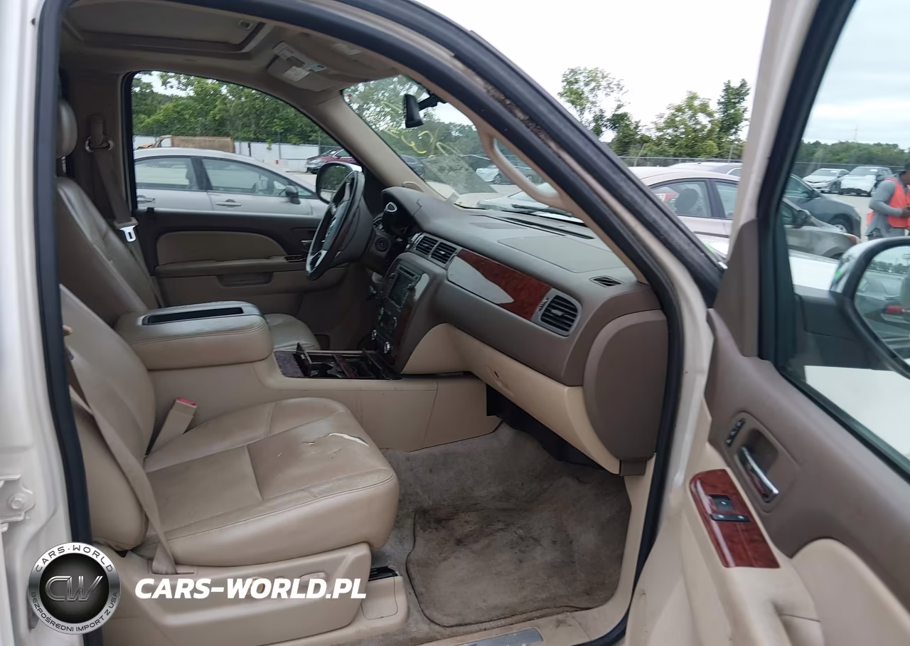2011 Chevrolet Tahoe Ltz VIN:1GNSKCE0XBR265222 - 5
