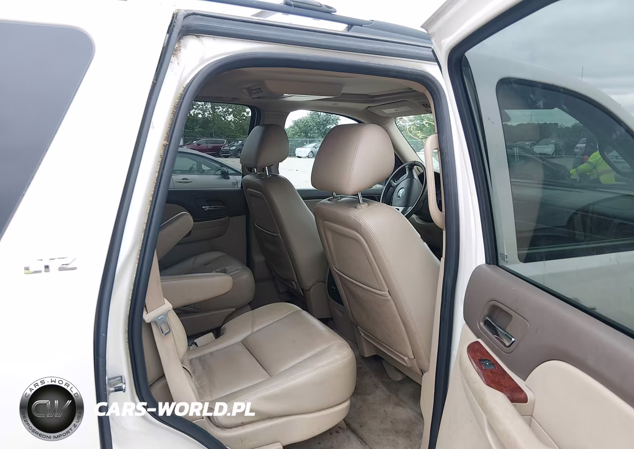 2011 Chevrolet Tahoe Ltz VIN:1GNSKCE0XBR265222 - 8