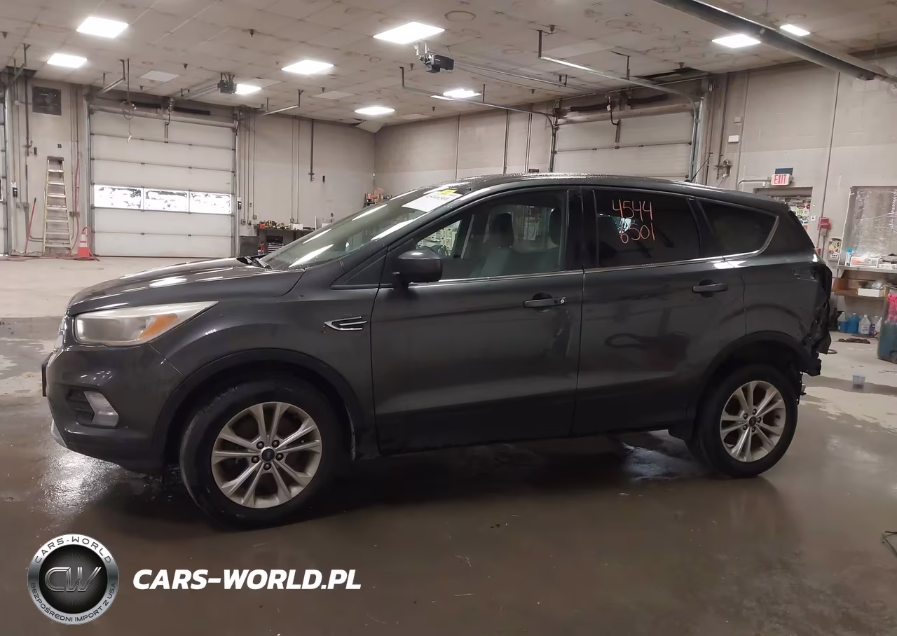 2019 Ford Escape Se VIN:1FMCU9GD8KUA00320 - 15