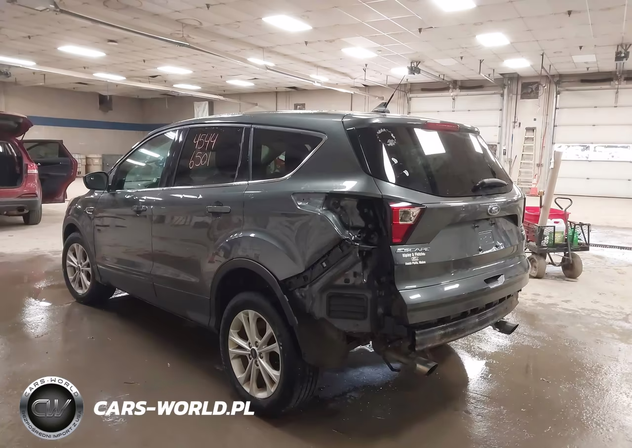 2019 Ford Escape Se VIN:1FMCU9GD8KUA00320 - 3