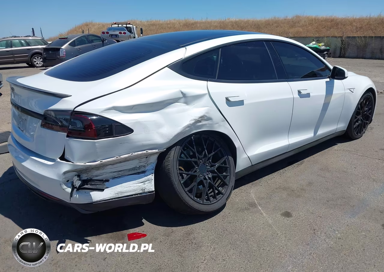 2015 Tesla Model S 70D-85D-P85D VIN:5YJSA1H2XFF085196 - 4