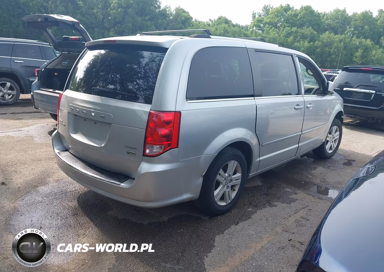 2012 Dodge Grand Caravan Crew VIN:2C4RDGDG8CR193438 - 4