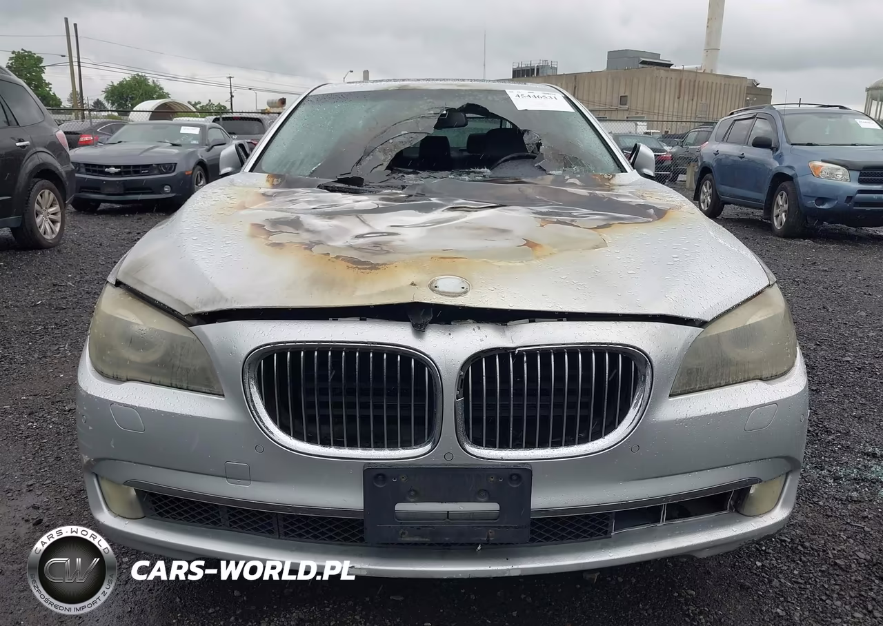 2009 BMW 750Li VIN:WBAKB83579CY58714 - 11