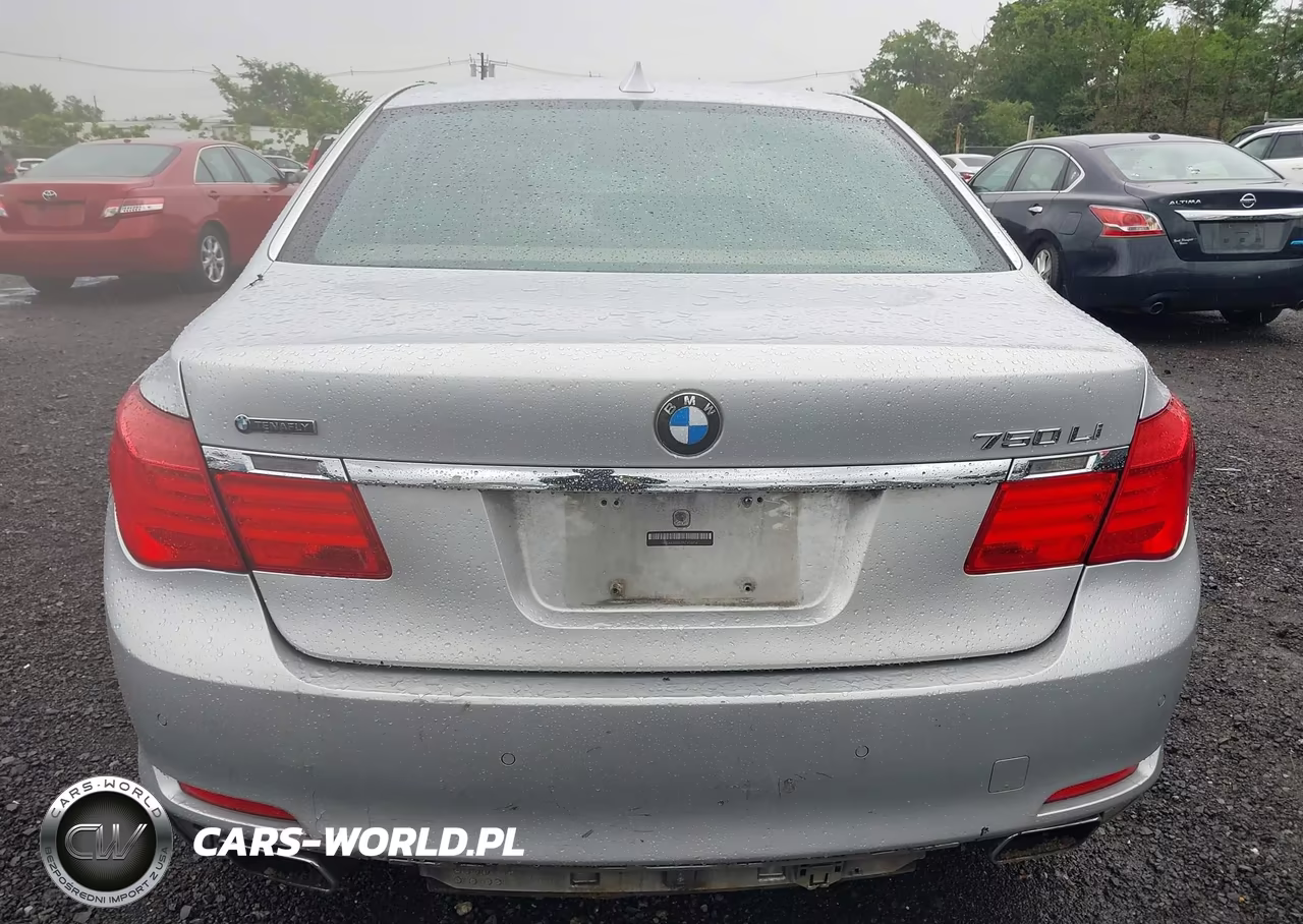 2009 BMW 750Li VIN:WBAKB83579CY58714 - 15