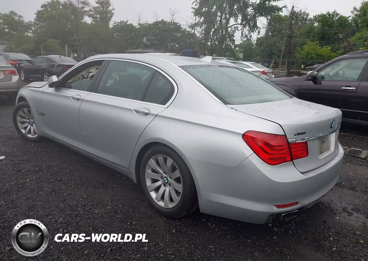 2009 BMW 750Li VIN:WBAKB83579CY58714 - 3