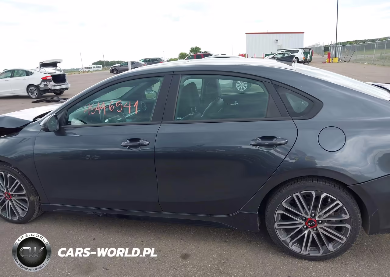 2021 Kia Forte Gt VIN:3KPF44AC8ME290533 - 14