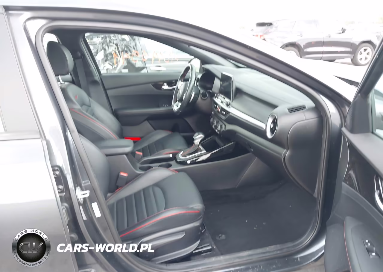 2021 Kia Forte Gt VIN:3KPF44AC8ME290533 - 5