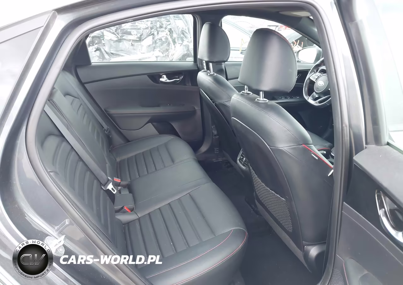 2021 Kia Forte Gt VIN:3KPF44AC8ME290533 - 8