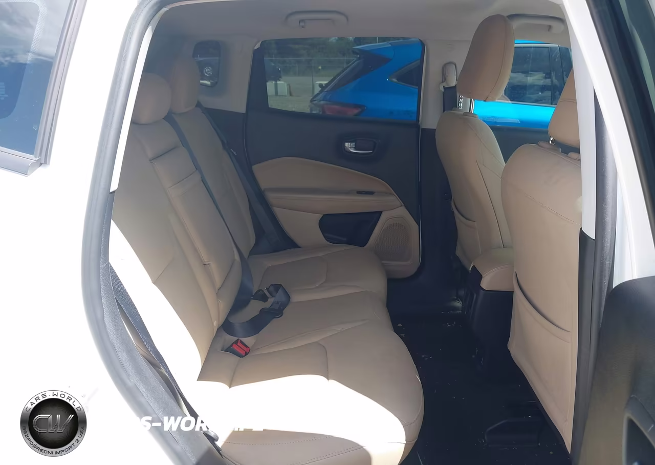 2018 Jeep Compass Sport 4X4 VIN:3C4NJDAB3JT361236 - 8